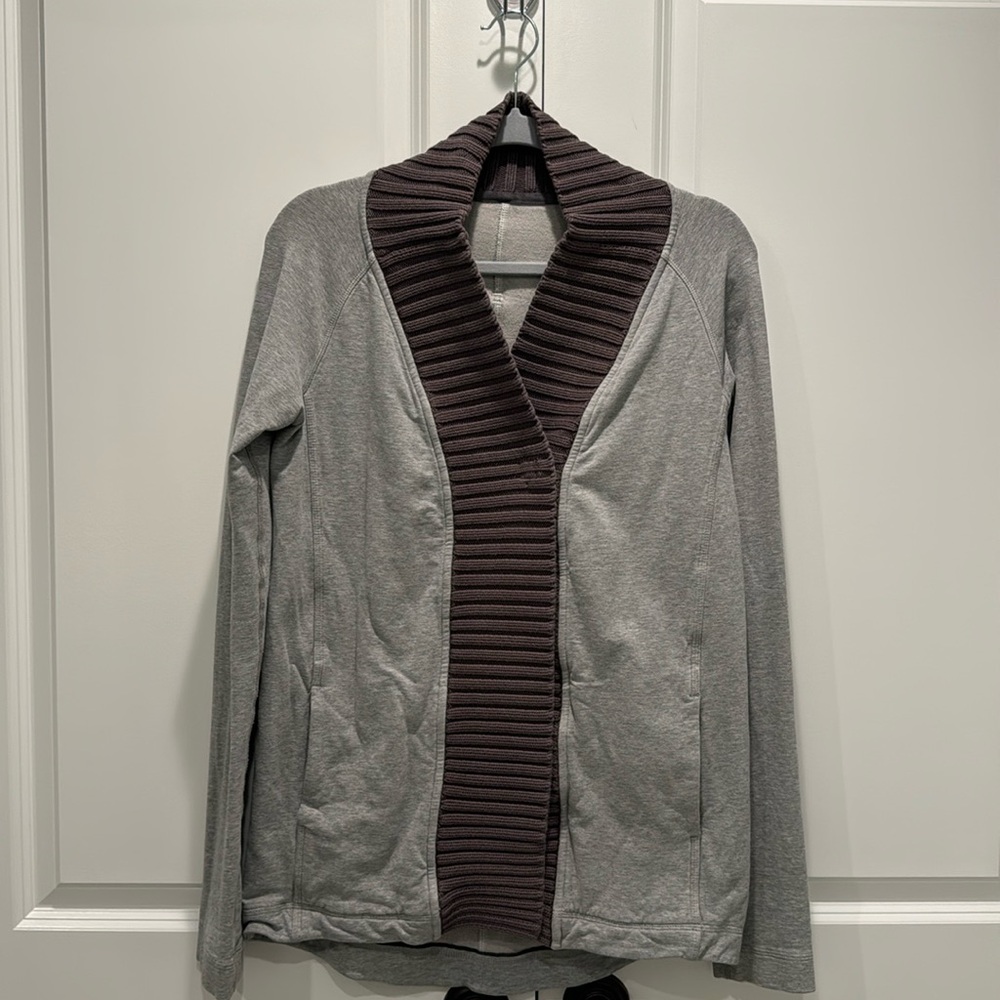lululemon athletica shawl cardigan, Size 6, light grey heather with dark grey
